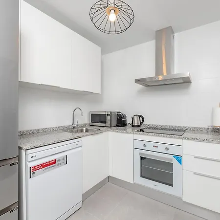 Casa Esmeralda, 7 Min To Beach, Garage Апартаменты