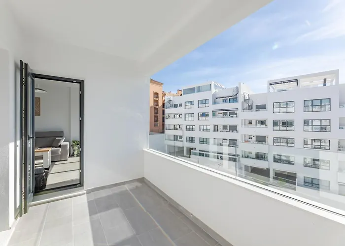 Apartamento Casa Esmeralda, 7 Min To Beach, Garage Estepona