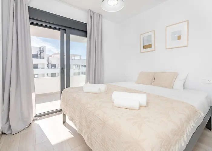 Apartamento Casa Esmeralda, 7 Min To Beach, Garage Estepona