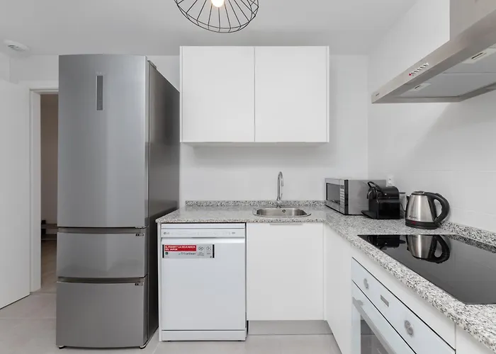 Apartament Casa Esmeralda, 7 Min To Beach, Garage