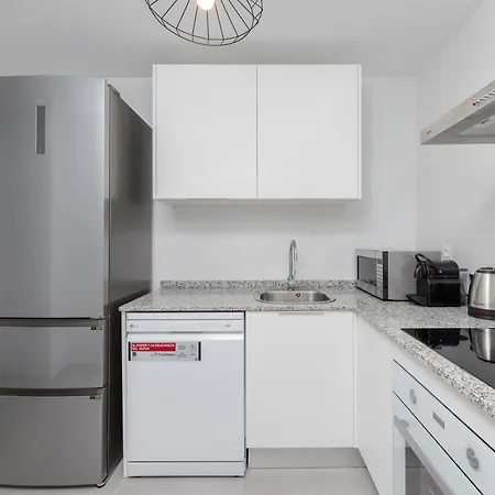 Apartamento Casa Esmeralda, 7 Min To Beach, Garage