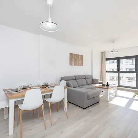 Casa Esmeralda, 7 Min To Beach, Garage אסטפונה